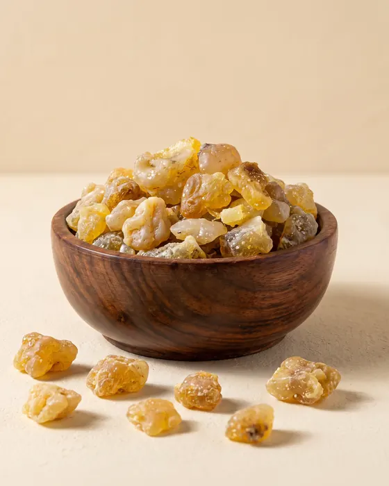 Hing in a wooden bowl