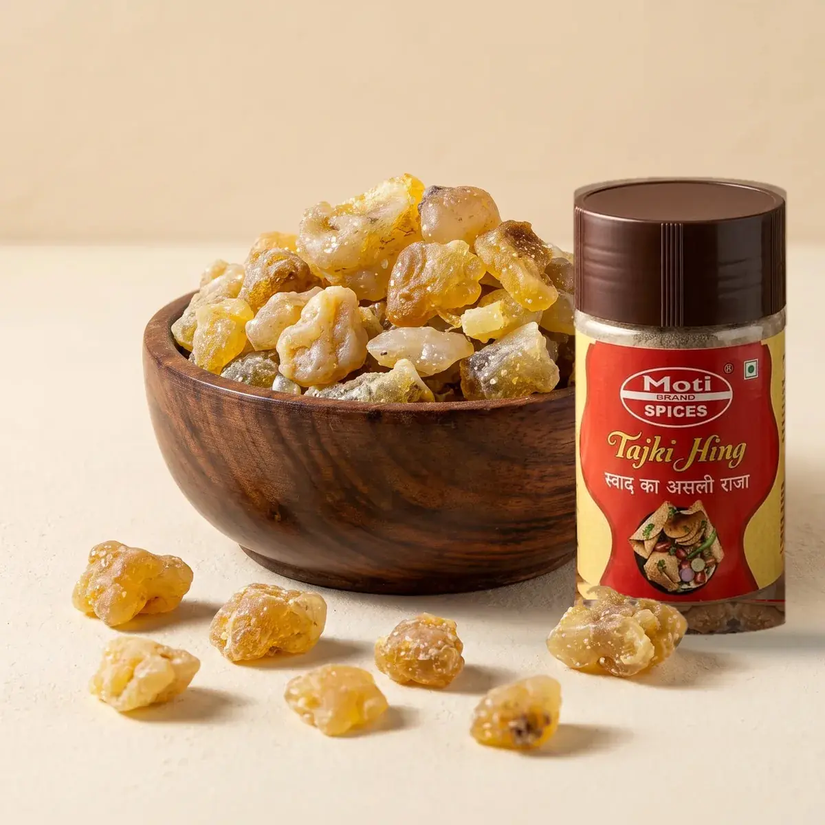 Tajki Hing in a wooden bowl